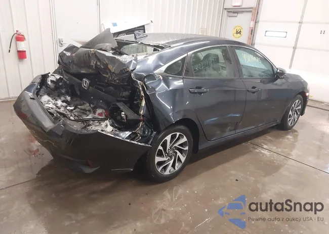 19XFC2F73JE011729: 43816075