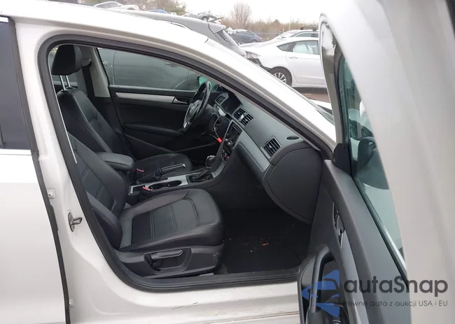 1VWBP7A30DC024323: 43816455