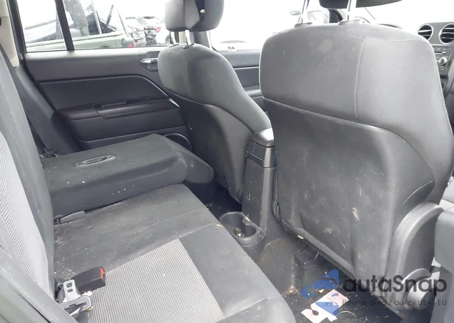 1C4NJCEB9DD191222: 43816464