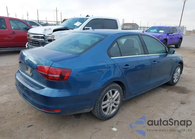 3VW2B7AJ5HM257275: 43816480