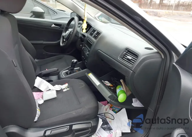 3VW2K7AJ4FM284349: 43815560