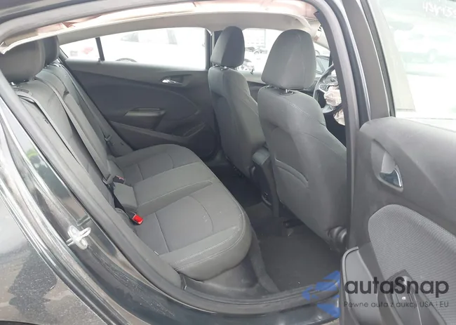 1G1BE5SM7J7104459: 43815568