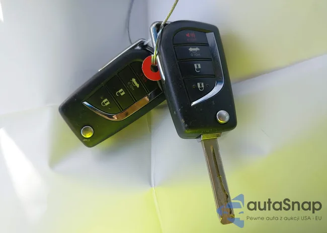 4T1B11HK5KU207055: 43815580