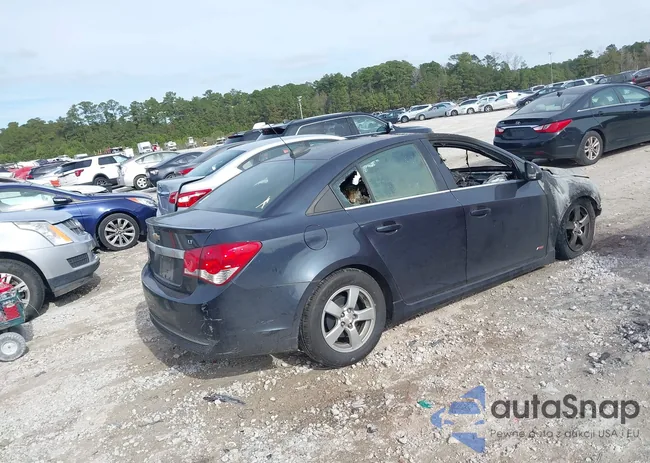 1G1PE5SB3G7213370: 43815601