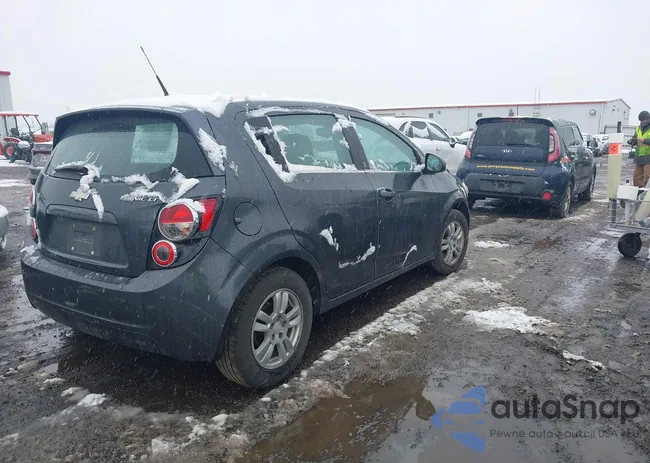 1G1JD6SG2D4174908: 43815662