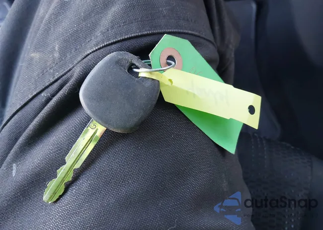 2T1BU4EEXDC102801: 43815853