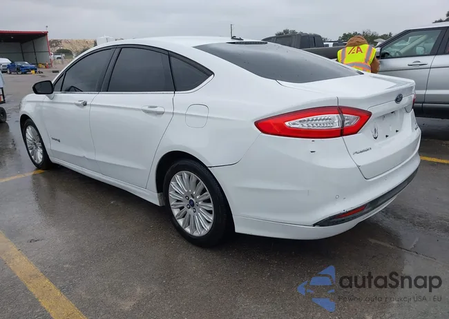 3FA6P0LU5FR196567: 43815876