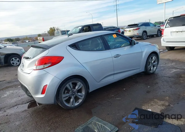 KMHTC6AD7CU033319: 43815911