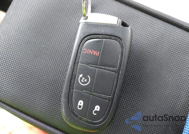 1C6RR7HT5JS116764: 43816927