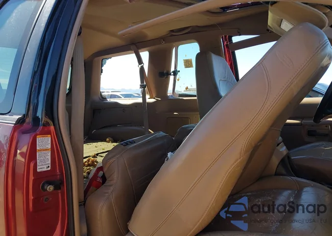 1FMCU70E8YUA56256: 43817142