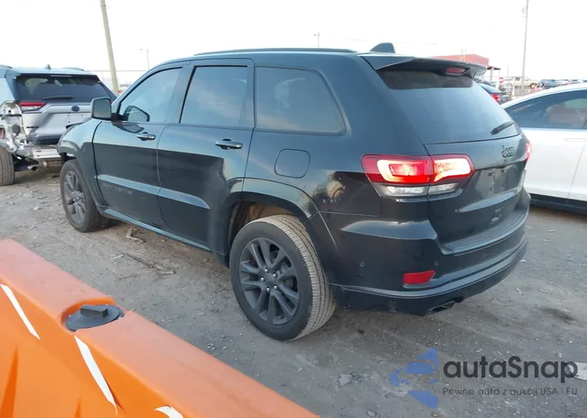 1C4RJECG3JC353715: 43817169