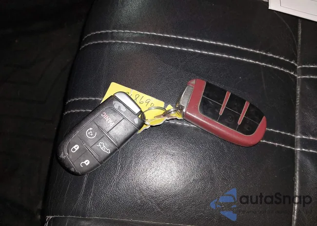 2C3CCAGG0FH860261: 43817280