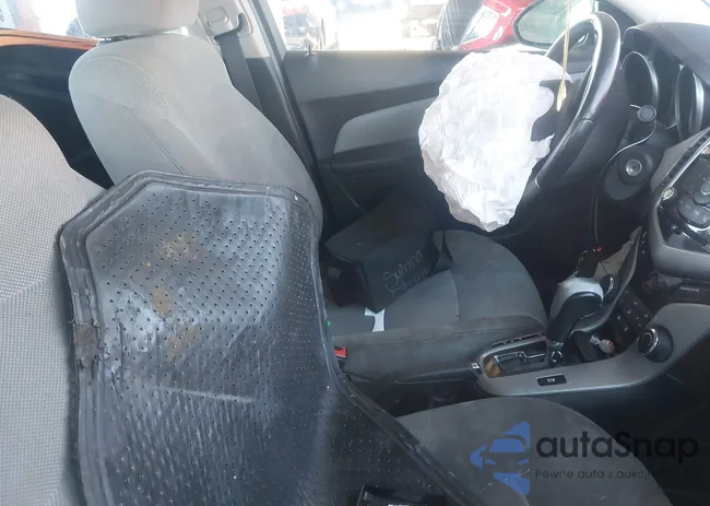 1G1PC5SB3E7106550: 43817352