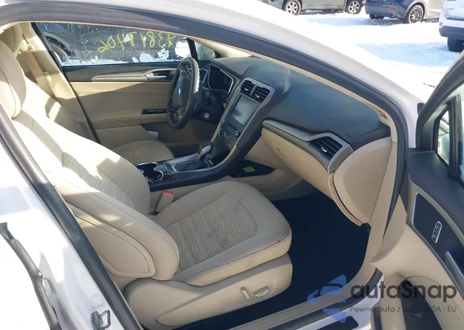 3FA6P0H72GR253523: 43817406