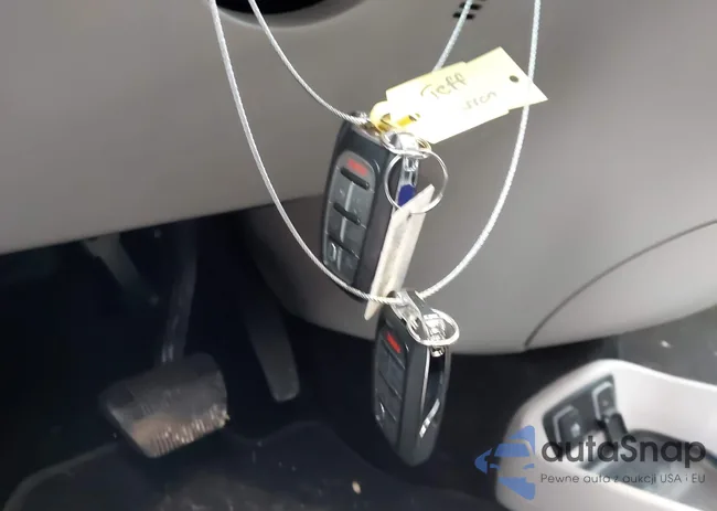 2C4RC1FG8KR653144: 43816555