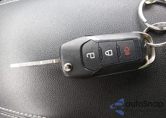 1FMCU9F61NUB40913: 43816807