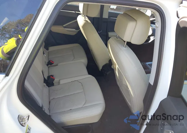 WA1AECF32L1033440: 43816882