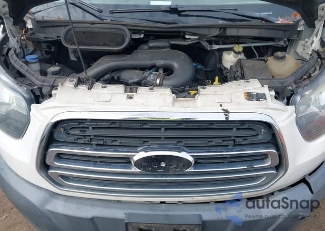 1FTYR2XM0HKA26952: 43817929