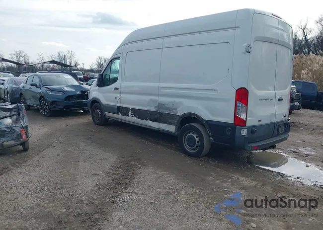 1FTYR2XM0HKA26952: 43817929