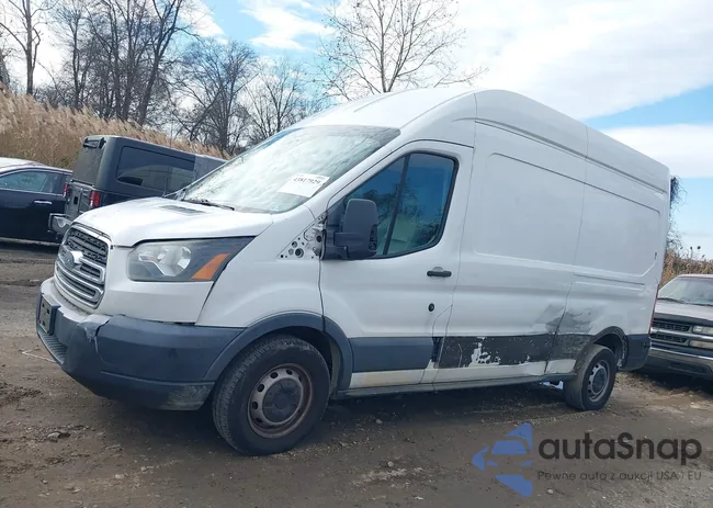 1FTYR2XM0HKA26952: 43817929