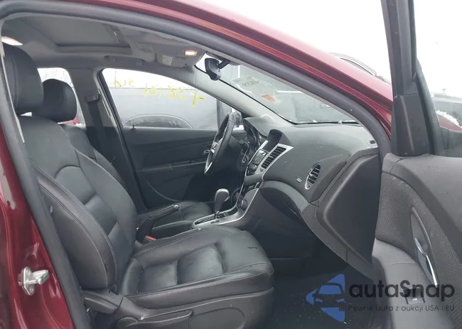 1G1PE5SBXF7125527: 43818156