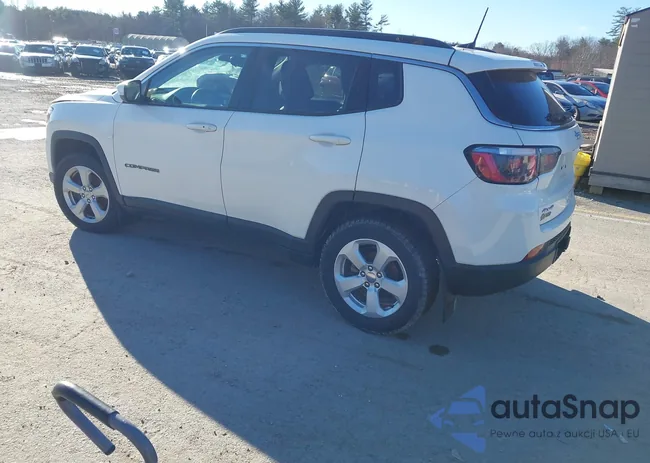 3C4NJDBB9JT266761: 43818331