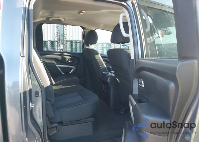 1N6BA1F41GN511975: 43818353