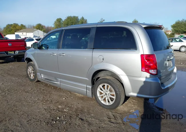 2C4RDGCG9KR750857: 43818411