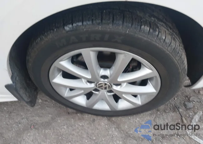 3VWDP7AJ0CM343032: 43818498