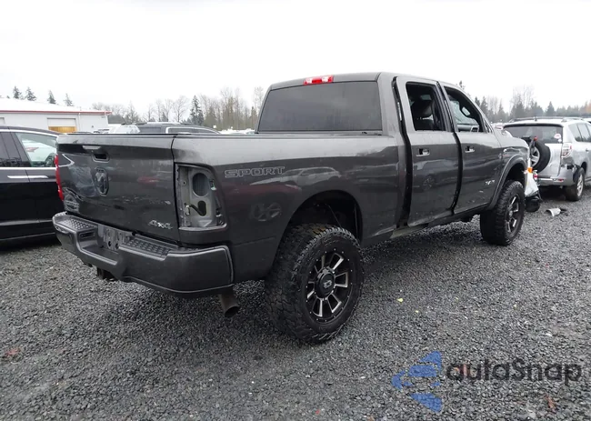 3C6UR5DL8LG174348: 43817621