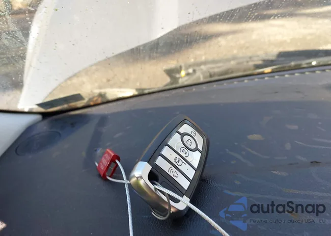 1FMCU9J90MUA58624: 43817644