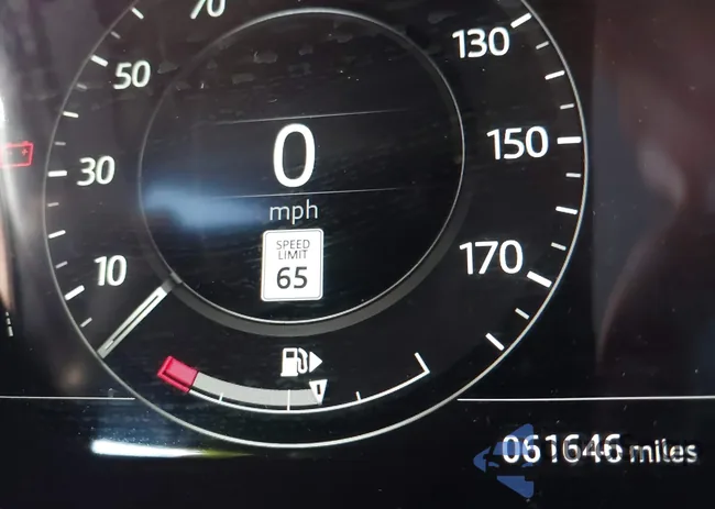 SALYB2RV2JA746901: 43817712