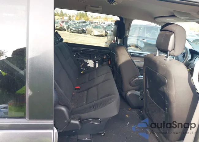 2C4RDGBGXKR805916: 43817715