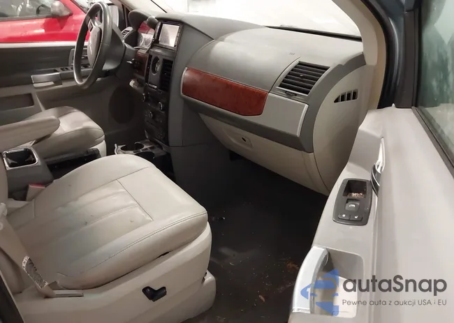 2A8HR54P38R614967: 43817762