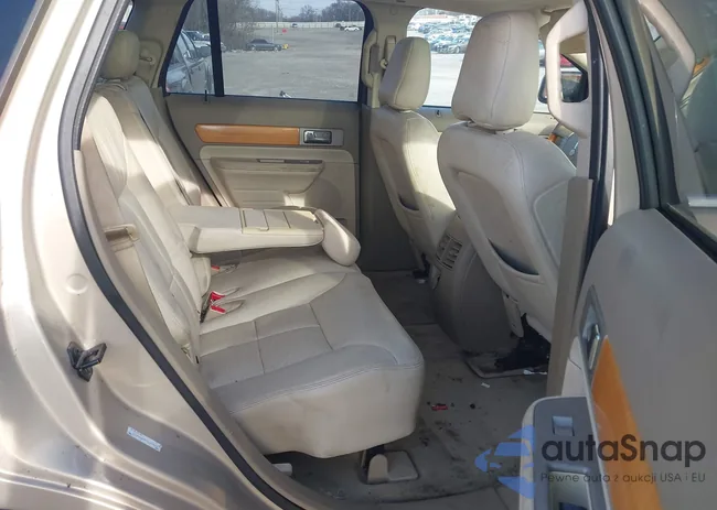 2LMDU68C97BJ27443: 43817862