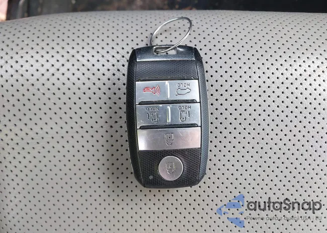 KNDME5C12G6117509: 43819110