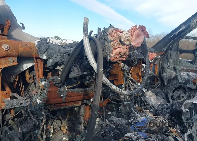 1FT7W2BT1HEB88767: 43819119