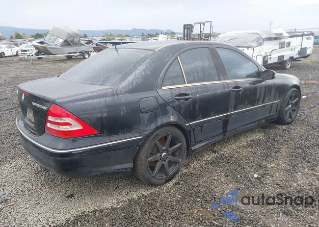 WDBRF40J15F691628: 43819151