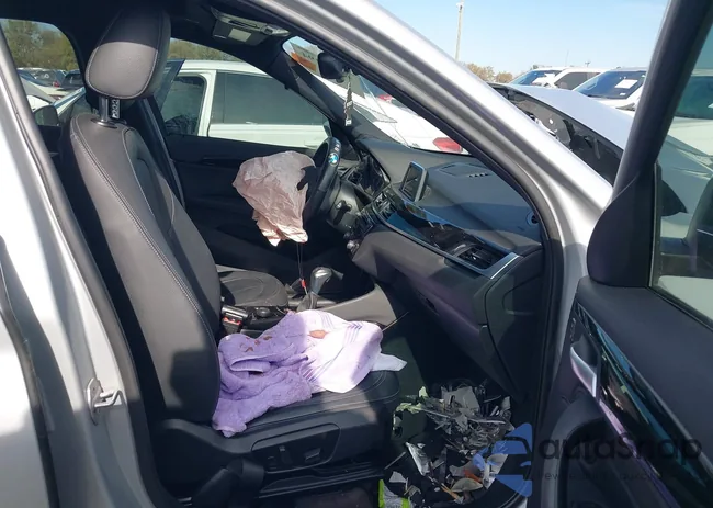 WBXHT3C30G5F65031: 43819194