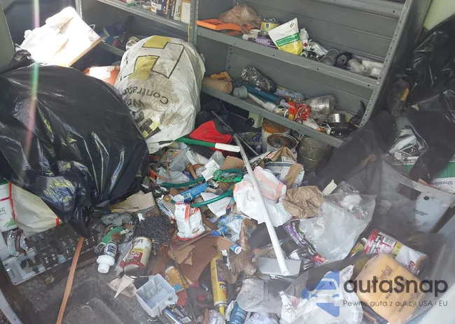 1FTYR2YG9GKB46689: 43819227