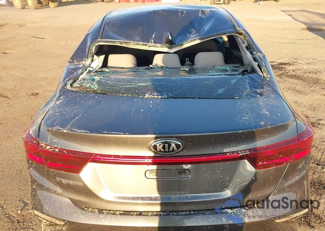 3KPF24AD2ME299257: 43818529