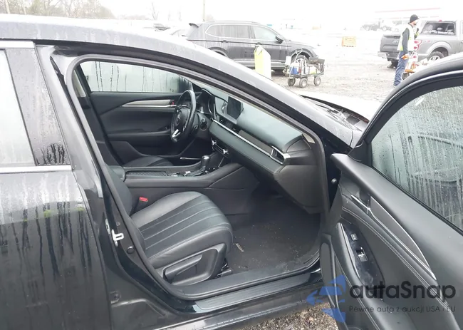 JM1GL1TY4K1505694: 43818714