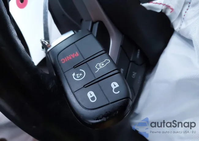 1C4RJFAG1LC233164: 43818766