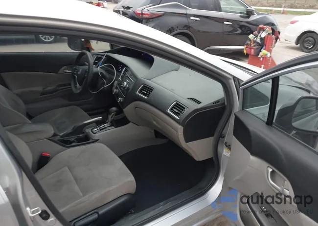 2HGFB2F54DH501950: 43818818