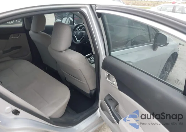 2HGFB2F54DH501950: 43818818