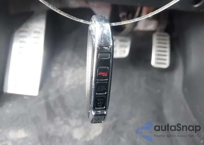 3KPF34AD9ME330405: 43818837