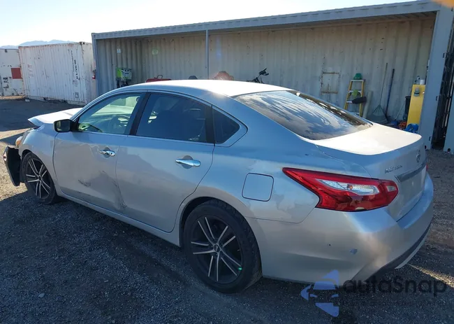 1N4AL3AP9GN305492: 43818855