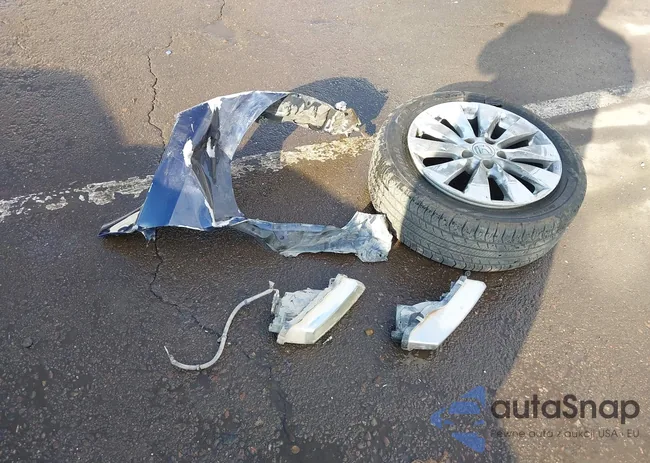 1HGCR3F88DA043049: 43819921