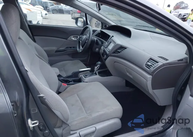 2HGFB2F88CH573131: 43819940