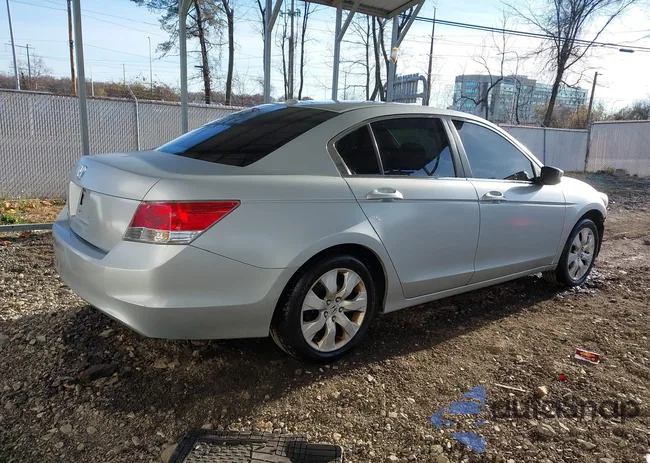 1HGCP26858A014243: 43819956